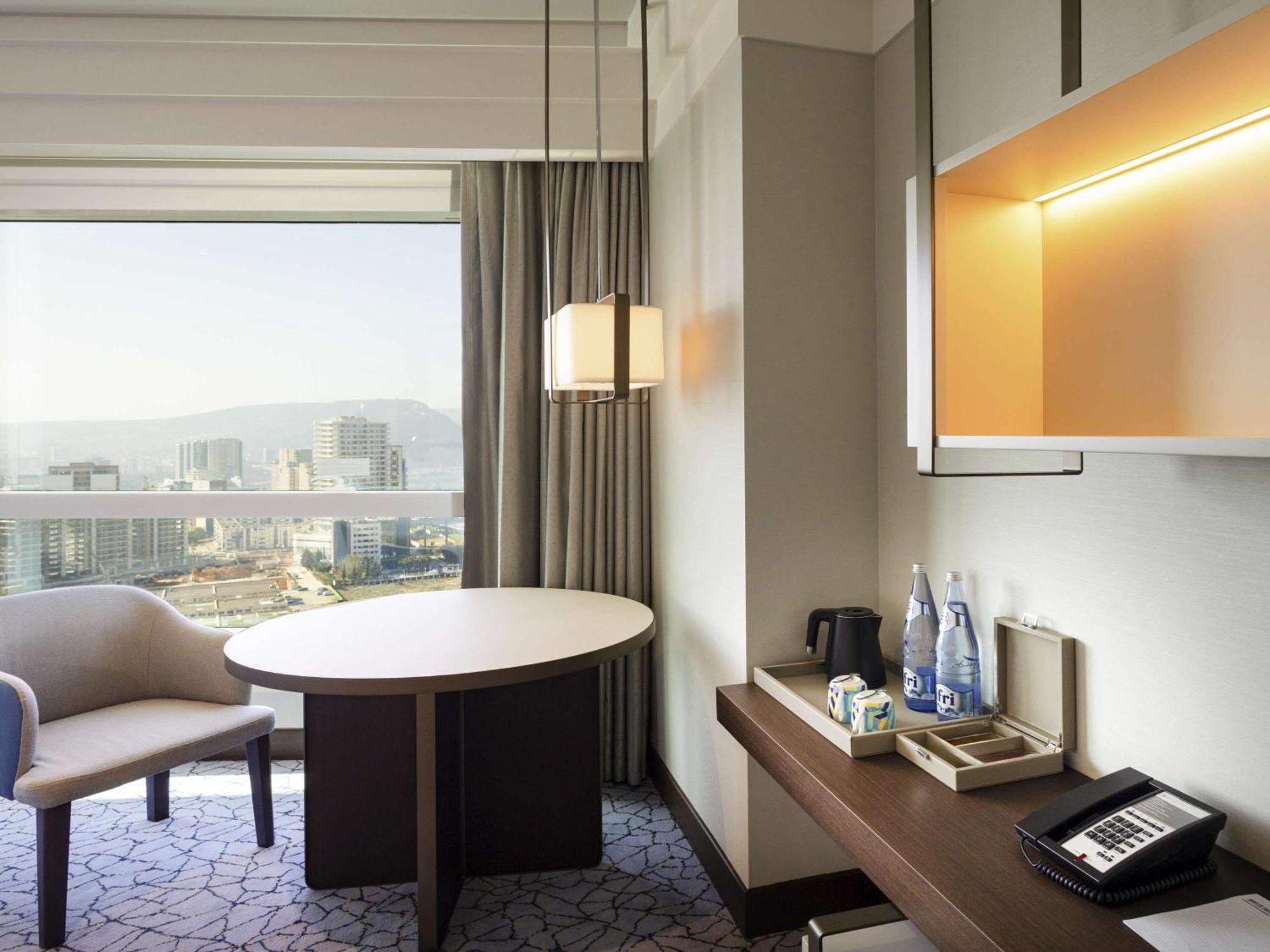 Hotel Oran Bay Managed By Accor Luaran gambar